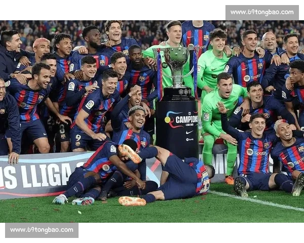 皇马对决曼联超级杯巅峰之战新王者即将诞生豪门荣耀与时代碰撞